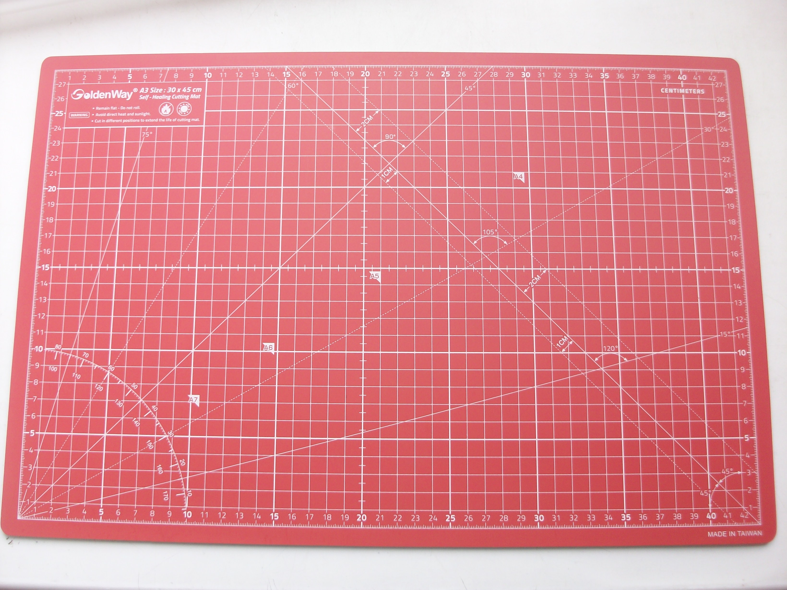 Коврик для резки двухсторонний,  Красный, 45*30 cm от магазина ScrapMan.ru