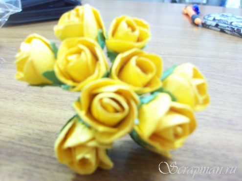 Бутоны роз, полуоткрытые, цвет "Желтый", 1,5см от магазина ScrapMan.ru