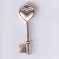 Металлическая подвеска "Ключ с сердцем" серебро