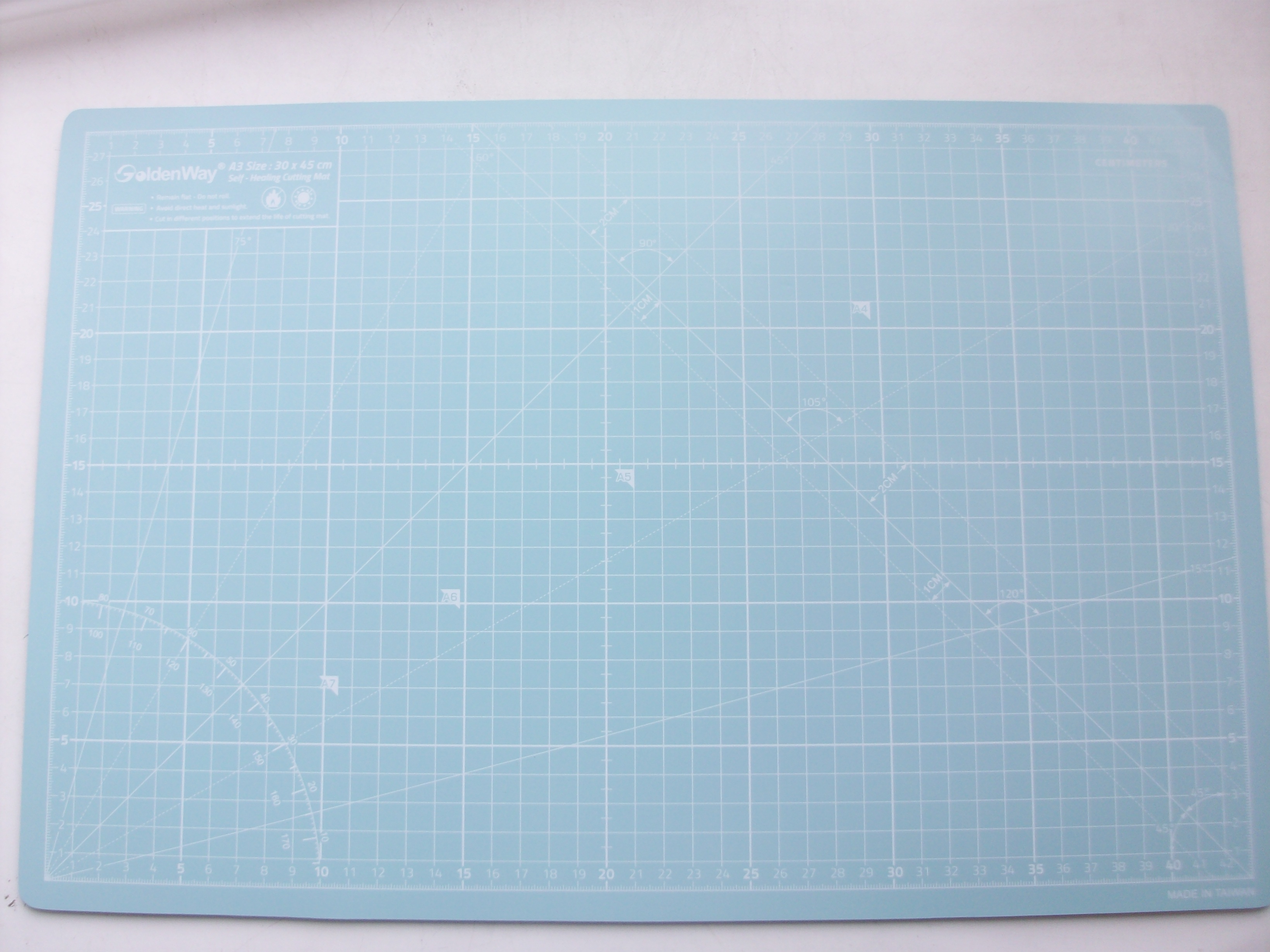 Коврик для резки Светло-голубой 45*30 cm от магазина ScrapMan.ru