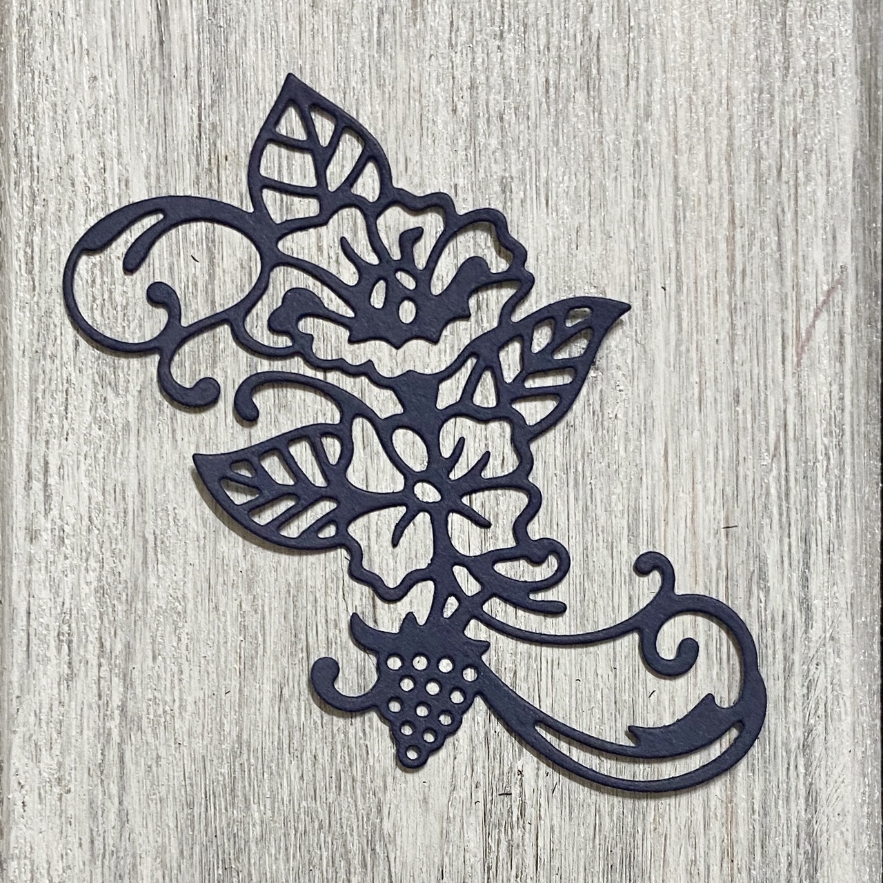 Нож Цветение от ArtScrap