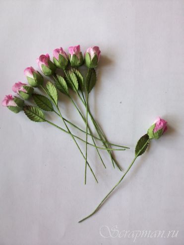 Роза закрытая, цвет "Бело-розовый", 1,5см от магазина ScrapMan.ru